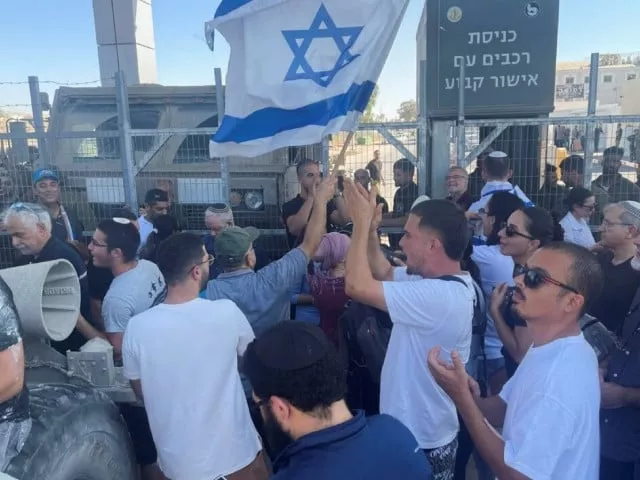 israeli probe into palestinian detainee abuse causes uproar